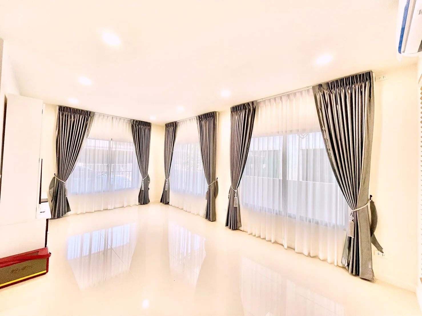 Gallery image 2